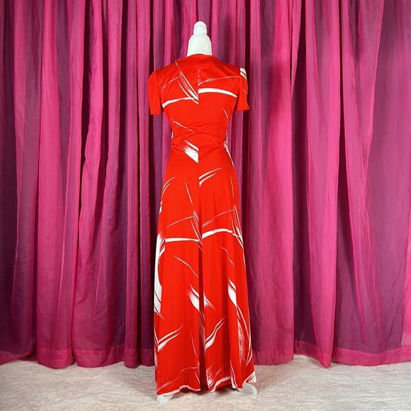 Vintage 70s Unbranded a line maxi dress in red and white, size small - Picture 2 of 9
